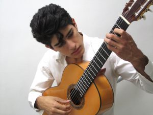 El guitarrista mexicano Giordano Gamiño, ofreció un extraordinario concierto de música flamenca