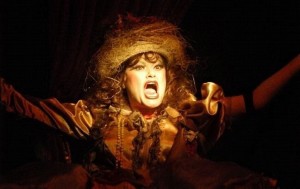 Pita en Cuatro Tiempos, cuya autora es Leticia Pedrajo y Vanessa Ciangherotti es la responsable del montaje,