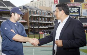 SAUL CASTRO Y ADRIAN GONZALEZ 2 Saul Castro y Adrian Gonzalez