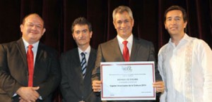 Rubén Pérez, Secretario (Ministro) de Cultura del Estado de Colima; Xavier Tudela, Presidente del Bureau Internacional de Capitales Culturales; Mario Anguiano, Gobernador del Estado de Colima, y Antonio Crestani, Director General de Vinculación Cultural del Consejo Nacional para la Cultura y las Artes (Conaculta), equivalente al Ministerio Federal de Cultura de México, durante el acto de designación del Estado de Colima como Capital Americana de la Cultura 2014, celebrado el día 13 de Abril de 2013.