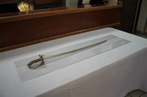 Reproducción del sable del Teniente Miguel Guerrero héroe de Tijuana en 1911